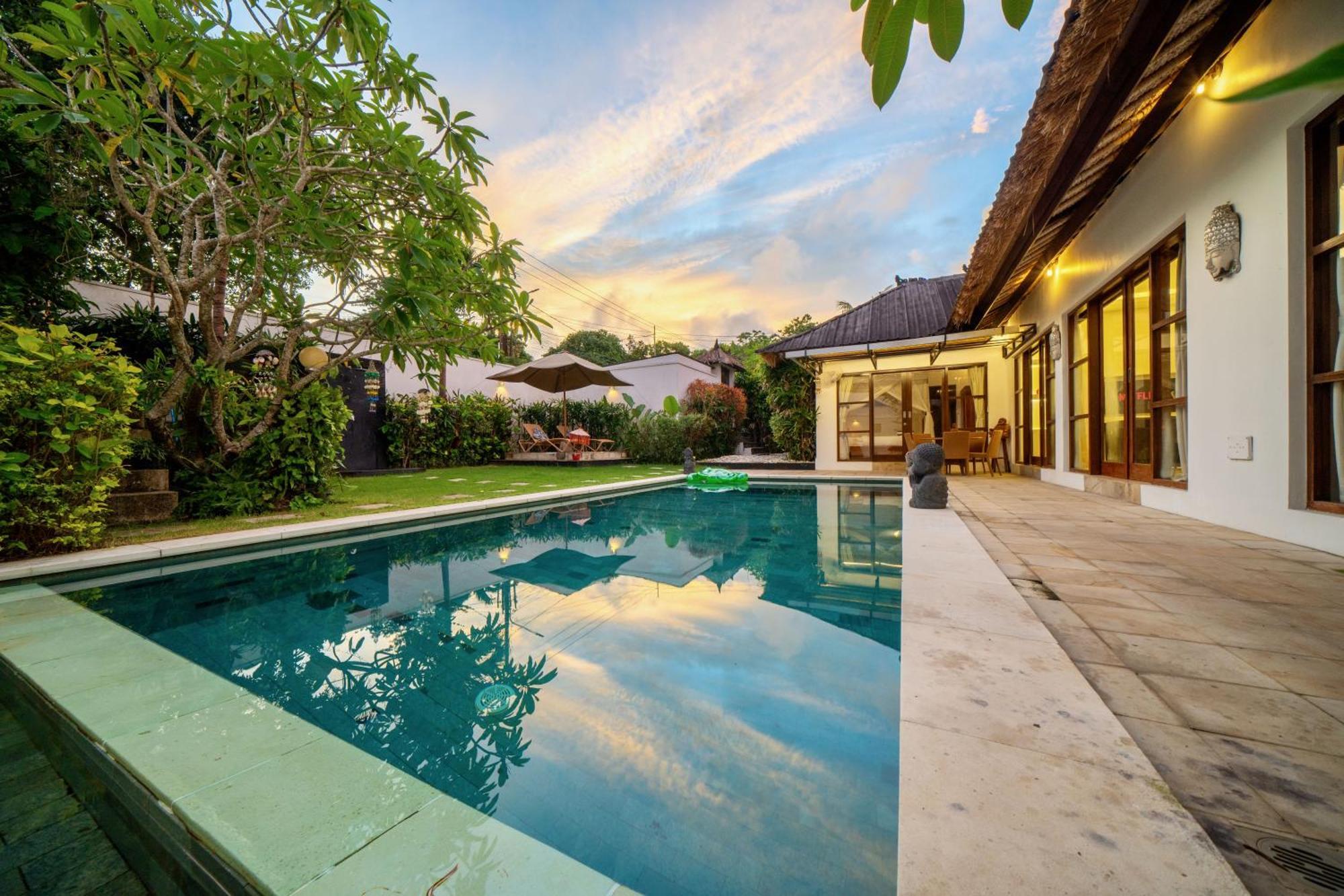 Bali Sunyi Villas Jimbaran Exterior foto