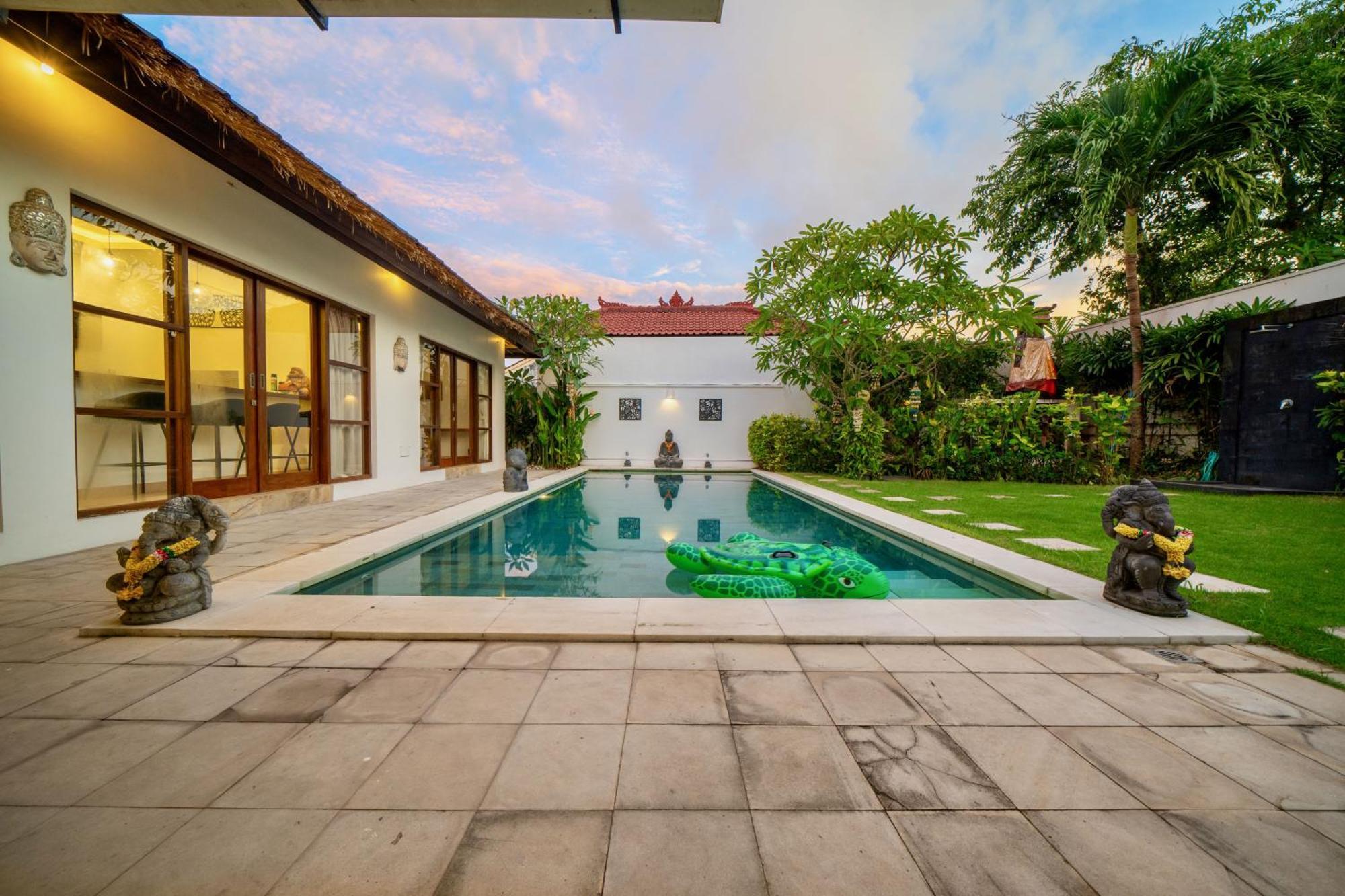 Bali Sunyi Villas Jimbaran Exterior foto